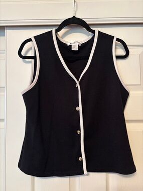 Bailey 44 Black Sleeveless Button-Front Top with White Trim